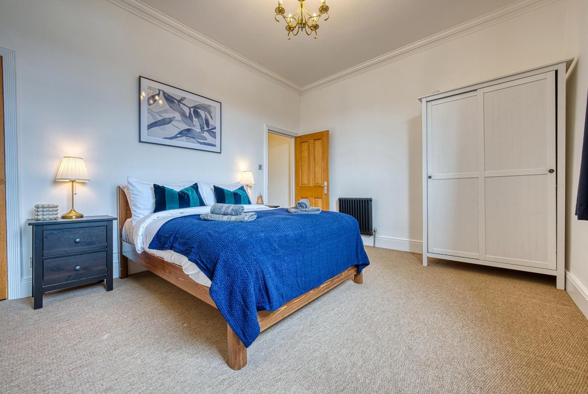 2 Bed Stunning Chic Modern Spacious Apt, Ocean Village, Southampton - Plenty Of Parking - By Blue Puffin Stays Eksteriør billede
